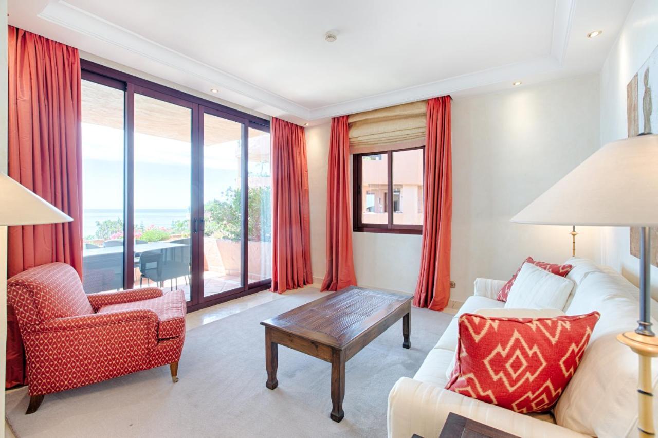 Bahia Beach Apartments エステポナ エクステリア 写真