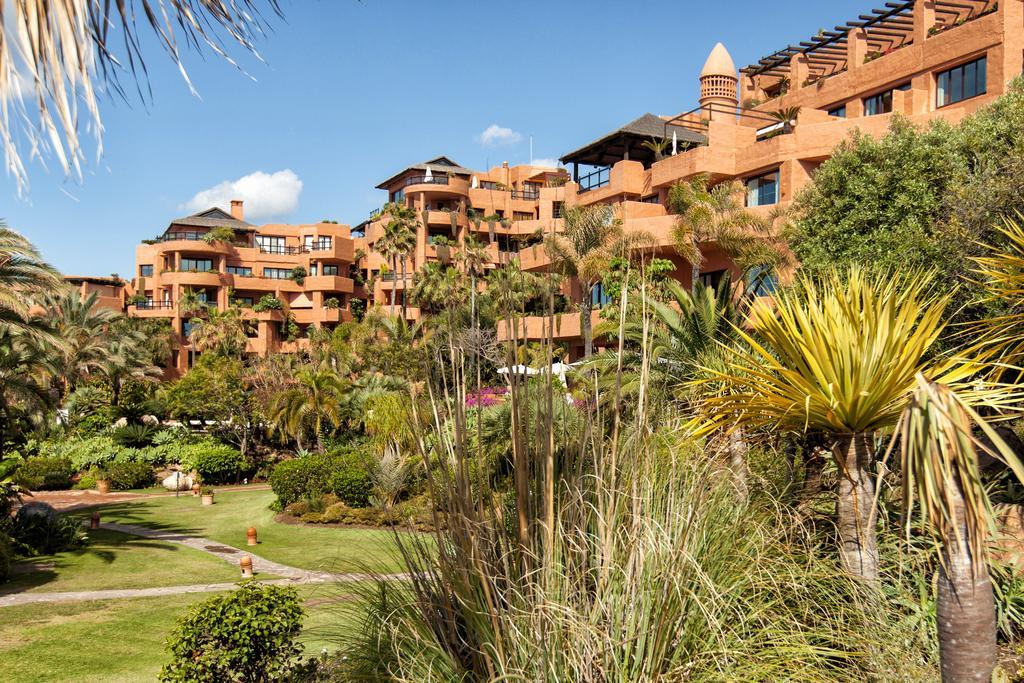 Bahia Beach Apartments エステポナ エクステリア 写真