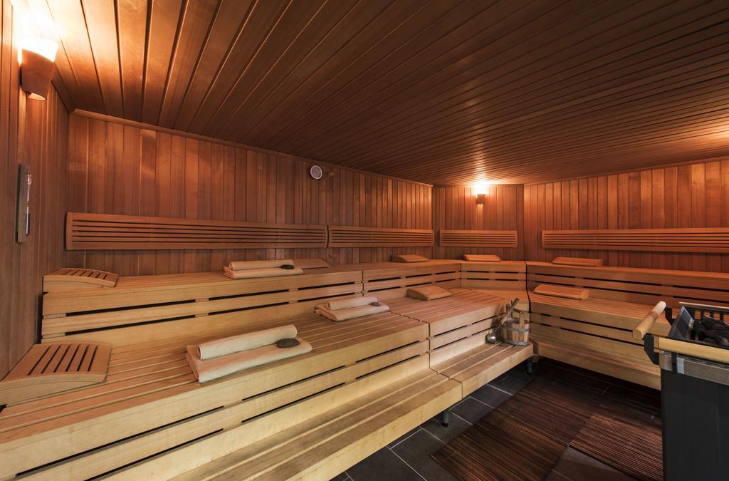 Bahia Beach Apartments エステポナ エクステリア 写真