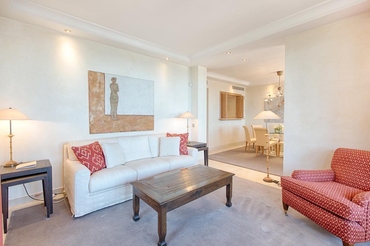 Bahia Beach Apartments エステポナ エクステリア 写真