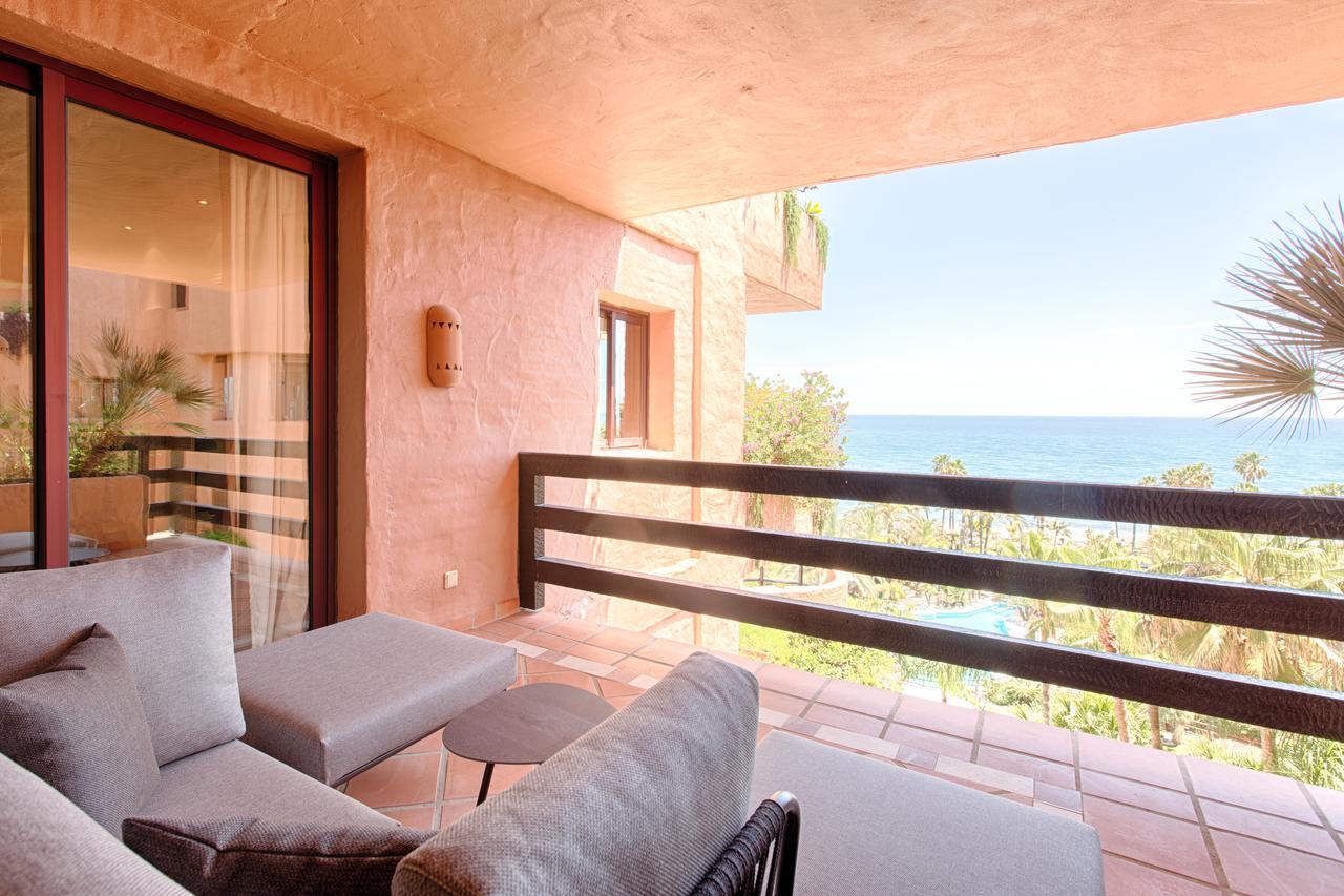 Bahia Beach Apartments エステポナ エクステリア 写真