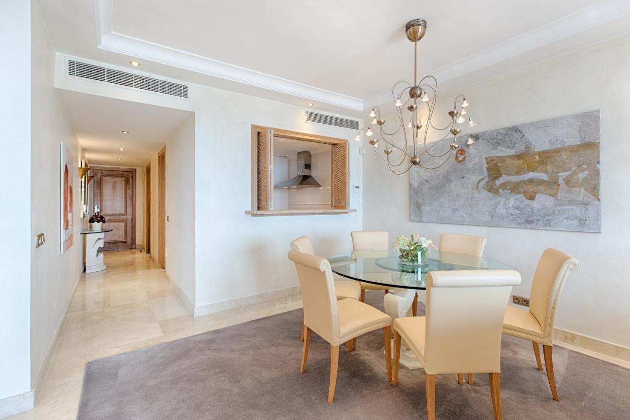 Bahia Beach Apartments エステポナ エクステリア 写真